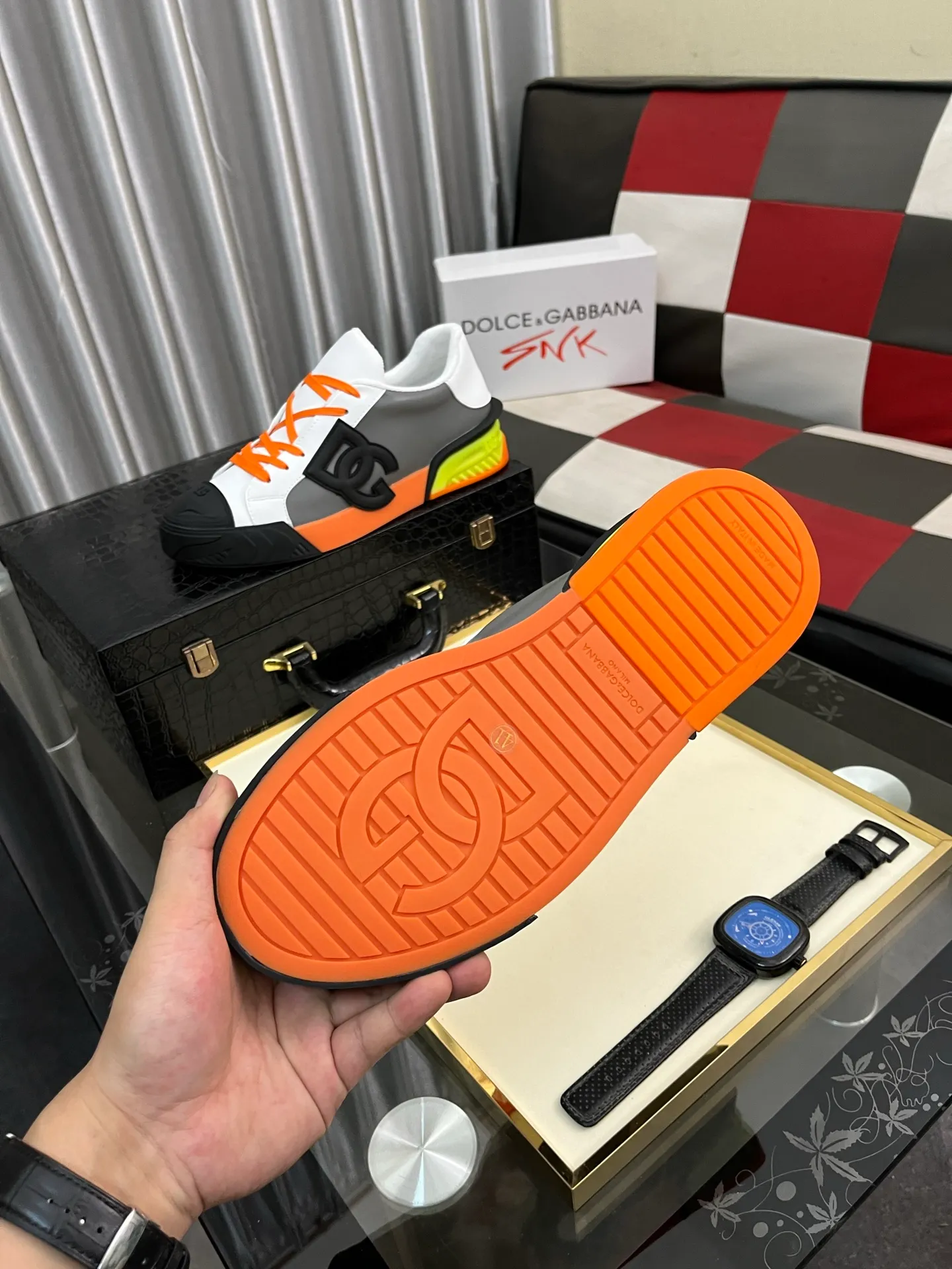 Men's Men's Shoes 💰500⌚️⌚️••Dolce&Gabbana••DG✔️High-end men's sports and casual shoes. Original goods from top counters. Original imported cowhide, multi-material splicing design ➕Imported cowhide lining, cowhide feet ➕Original TPR elastic outsole. Size: 35-46